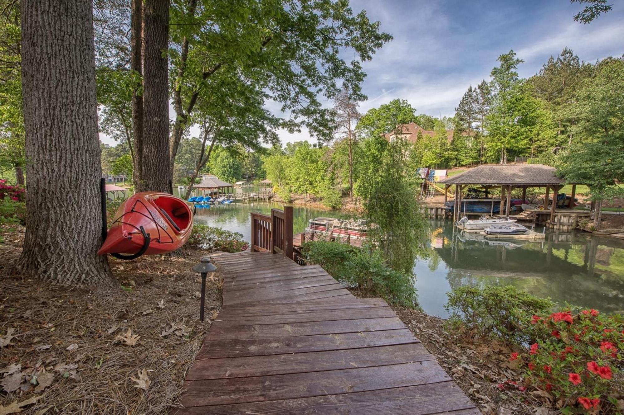 Lakeside Landing By Avantstay Private Dock Mooresville Buitenkant foto